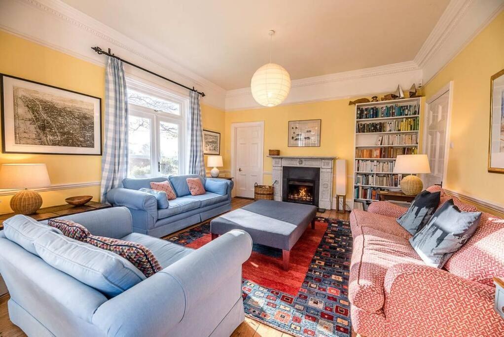 Kingsfield House, Aldeburgh Villa ภายนอก รูปภาพ