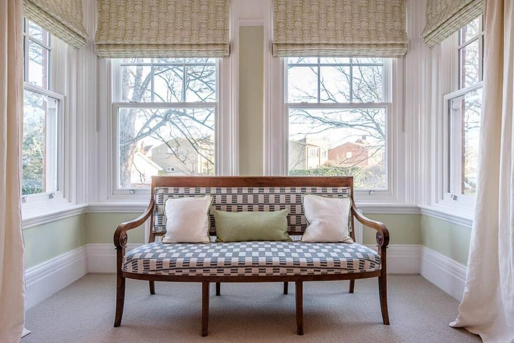Kingsfield House, Aldeburgh Villa ภายนอก รูปภาพ